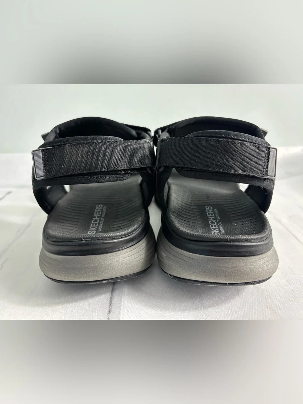 Skechers Men's Go Walk Workout Walker Hook & Loop Strap Sandals Sz 12